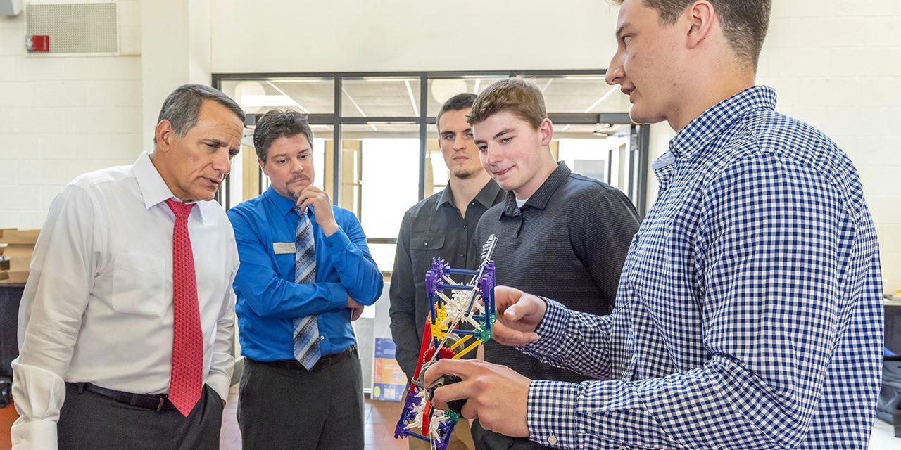 Engineering Students Talk to Dr. Pilling and Chris Curia